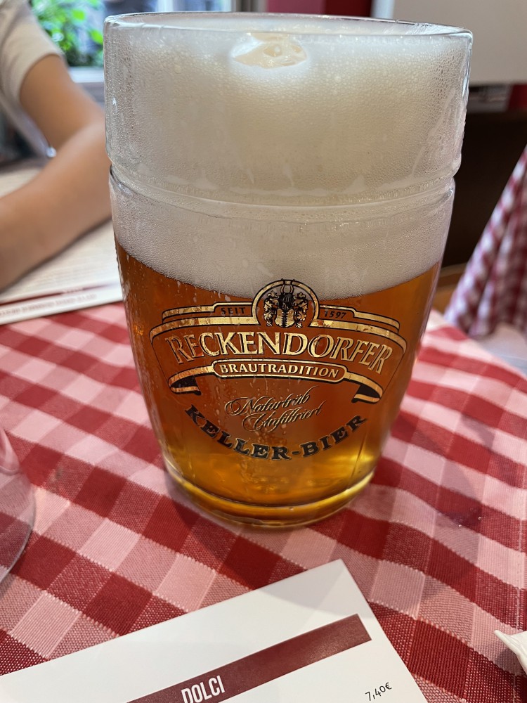 Reckendorfer Keller Bier